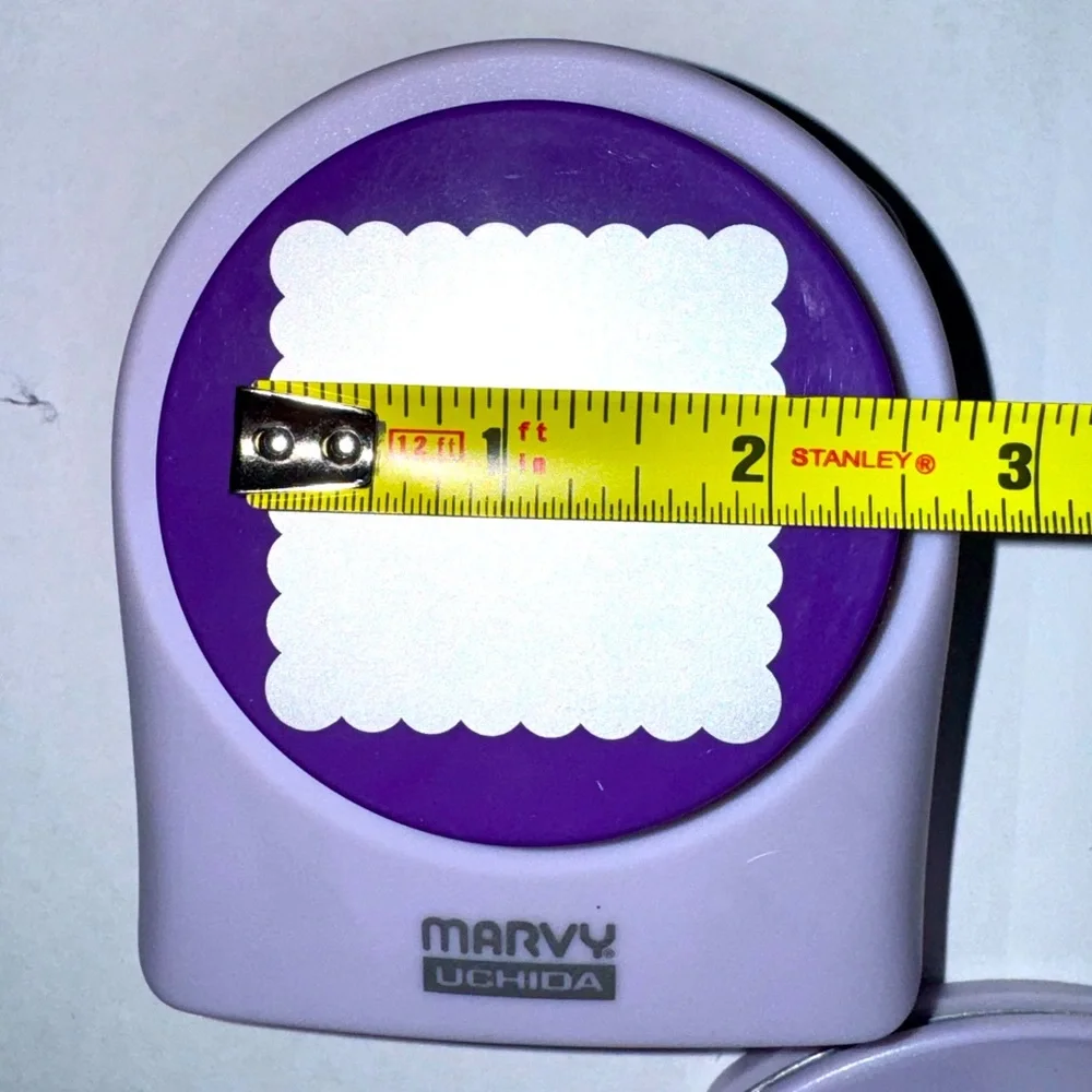 Marvy Uchida 3 pack Scrapbook Paper Punchers - Picture 4 of 7